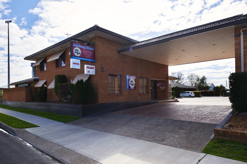 Adelong Motel Narrabri Exterior photo